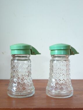 Vintage Mint Green Flip Top Mid Century Textured Glass Salt & Pepper Shakers